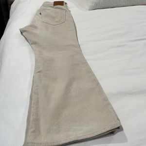 Levi’s High Waisted Flare Corduroy